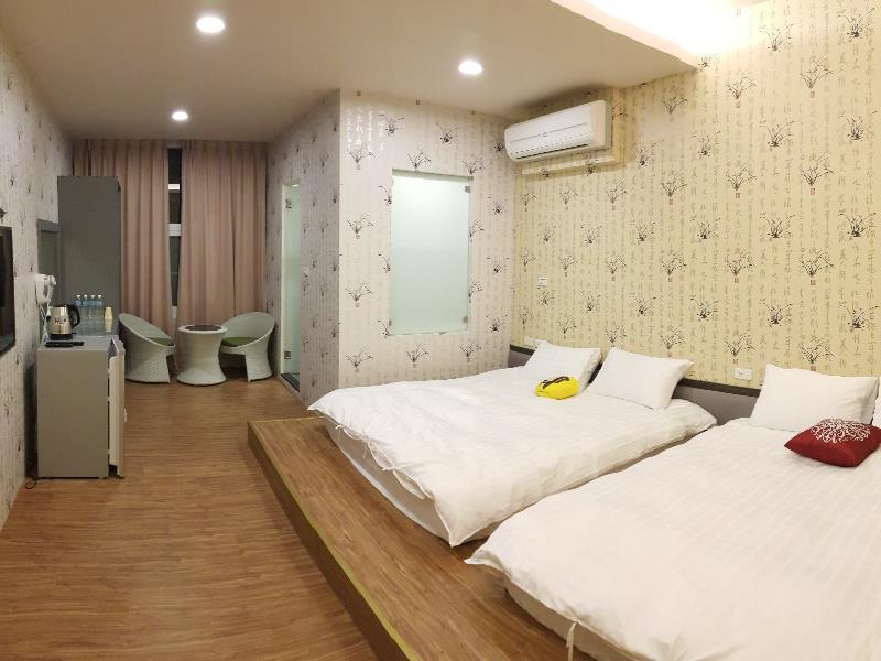 Wind Town Guest House Hengchun South Gate Exterior photo